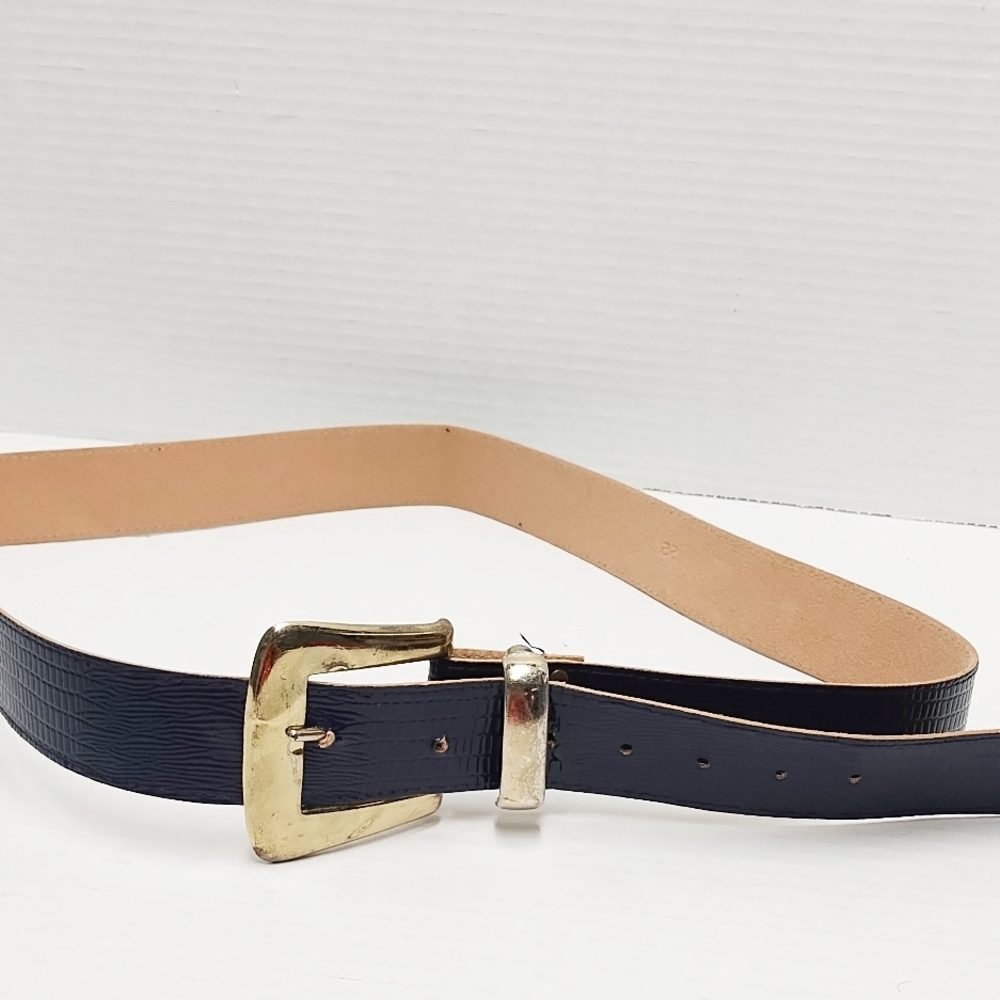 Black and Tan Belt with Gold Buckle 40"